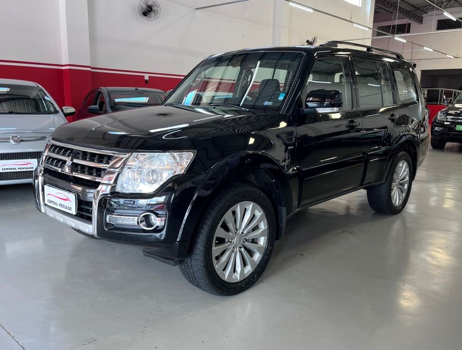 Mitsubishi Pajero HPE Full 3.2 4x4 T.I.Dies. 5p Aut