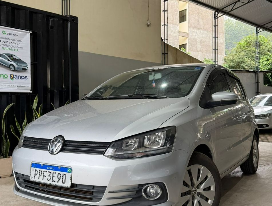 VolksWagen Fox 1.6 Mi Total Flex 8V 5p