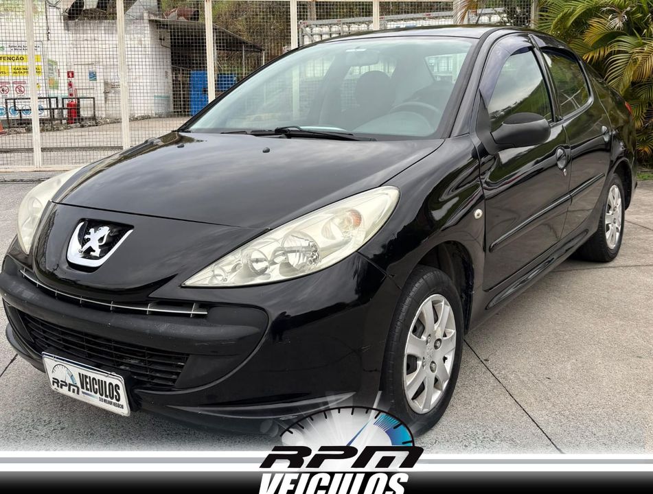Peugeot 207 Sedan Passion XR 1.4 Flex 8V 4p
