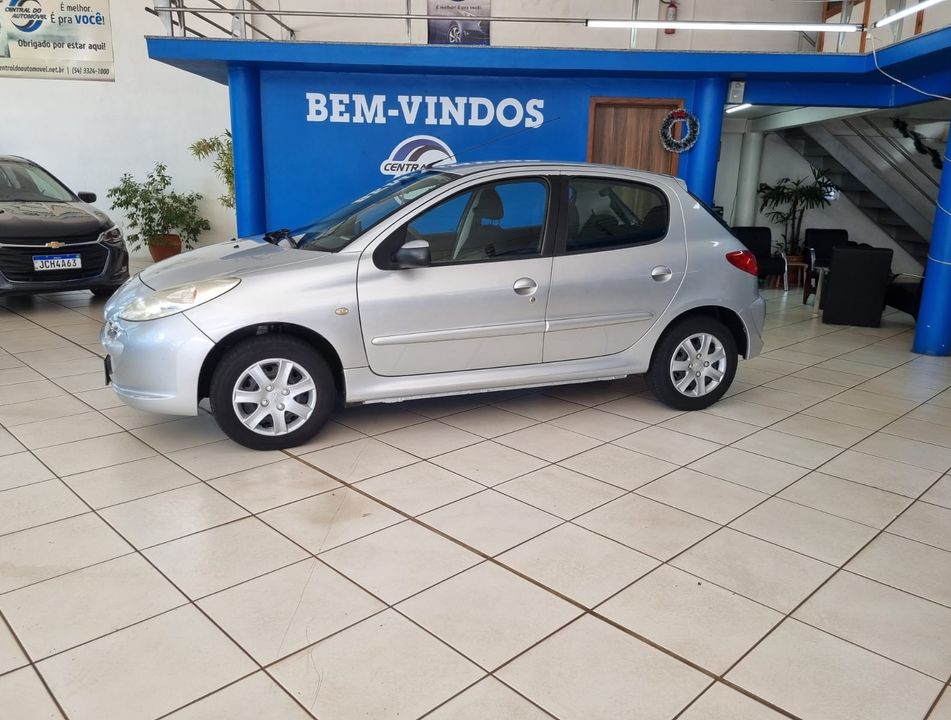 Peugeot 207 XR 1.4 Flex 8V 5p