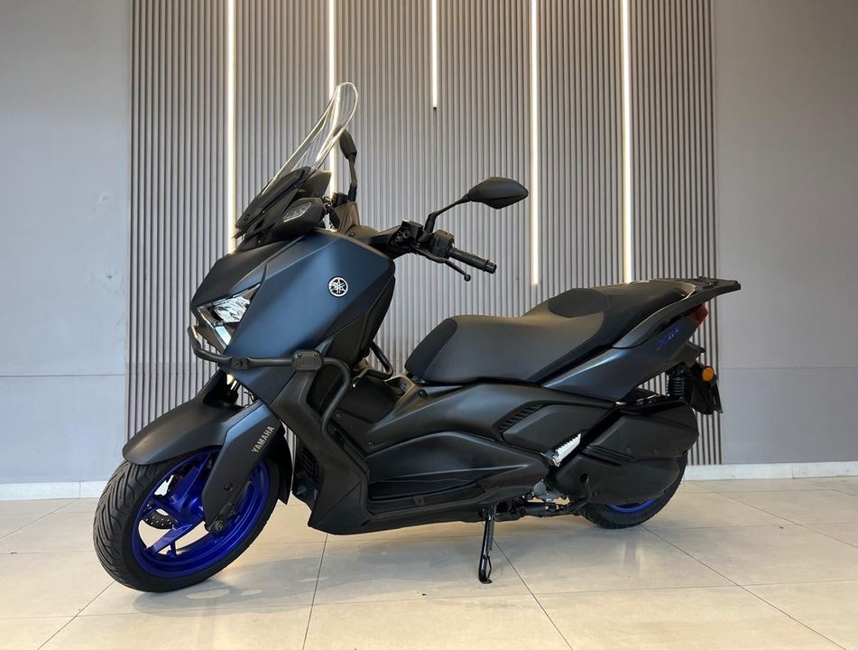 YAMAHA XMAX 250 CONNECTED 