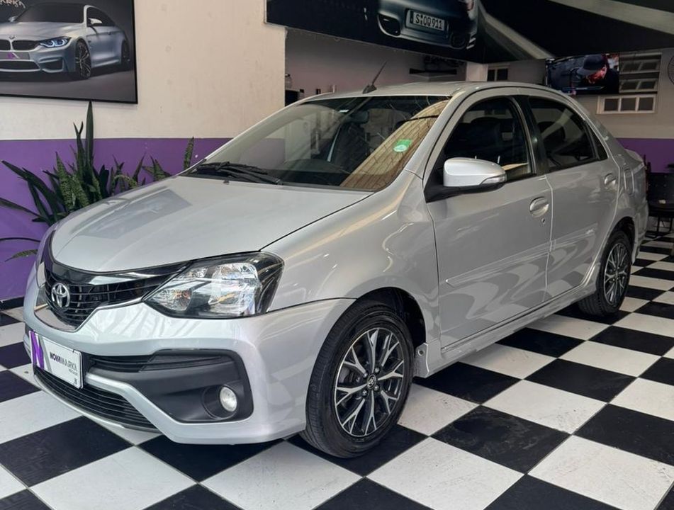 Toyota ETIOS PLATINUM Sed. 1.5 Flex 16V 4p Aut.