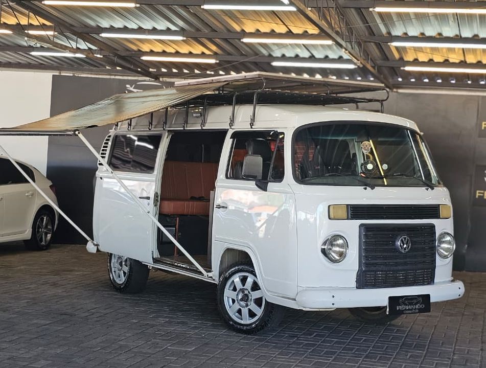 VolksWagen Kombi Lotação 1.4 Mi Total Flex 8V
