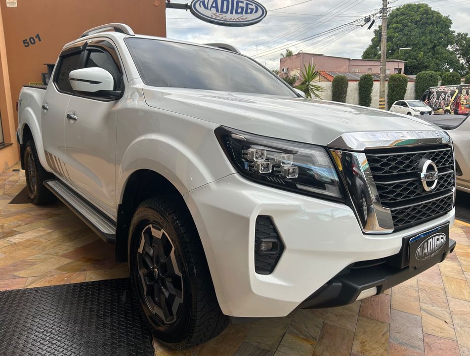 Nissan Frontier XE CD 4x4 2.3 Bi-TB Diesel Aut.