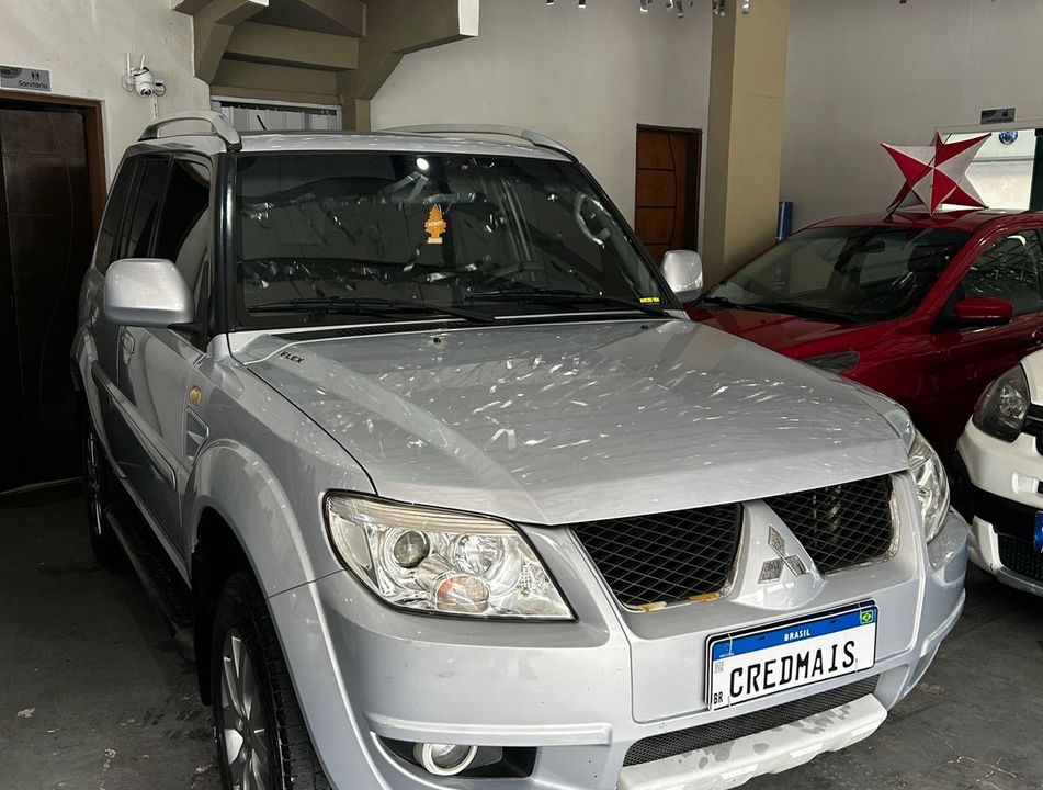 Mitsubishi Pajero TR4 2.0/ 2.0 Flex 16V 4x4 Aut.