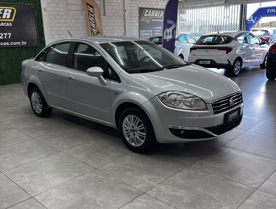 Fiat LINEA ESSENCE 1.8 Flex 16V 4p