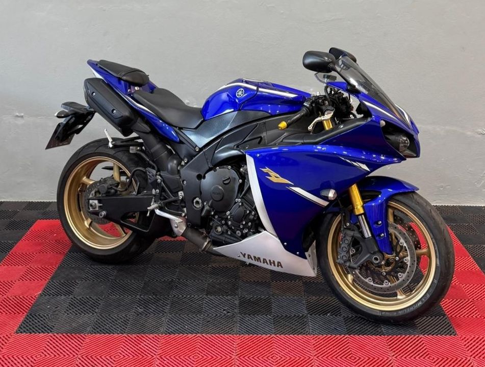 YAMAHA YZF R-1 1000