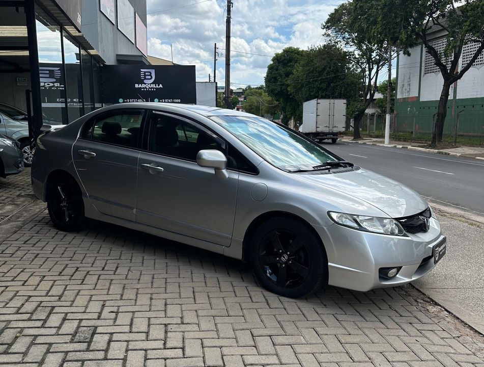 Honda Civic Sedan LXS 1.8/1.8 Flex 16V Mec. 4p