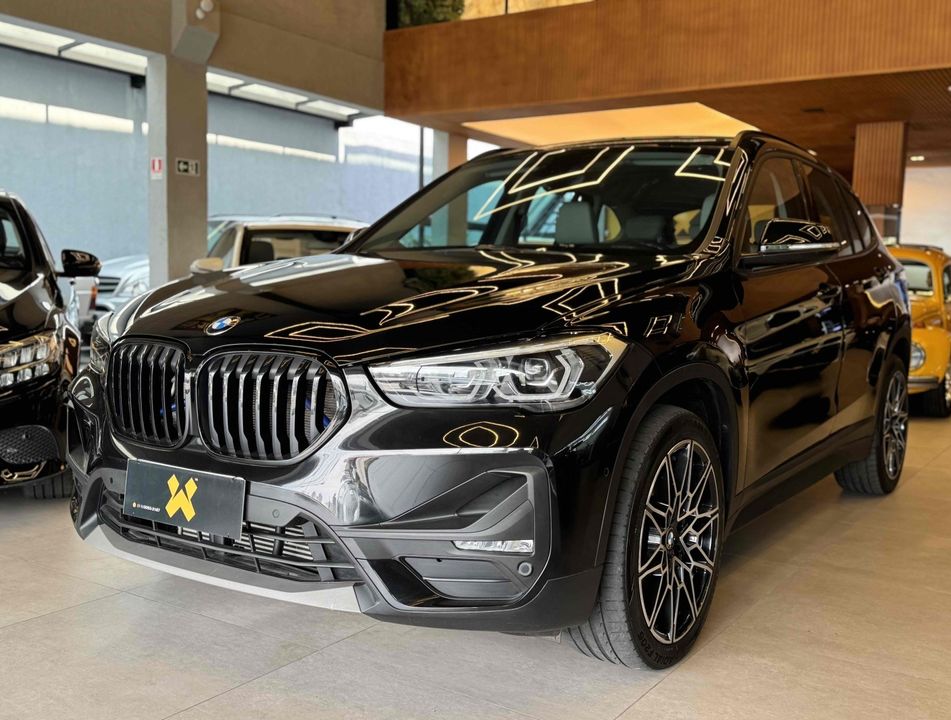 BMW 2.0 16V TURBO ACTIVEFLEX SDRIVE20I X-LINE 4P AUTOMÁTICO