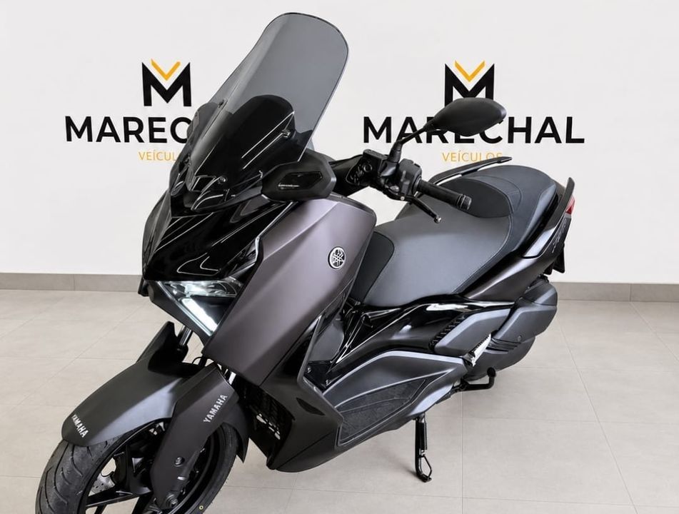 YAMAHA XMAX 300 CONNECTED 