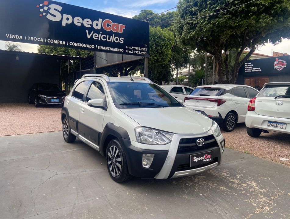 Toyota ETIOS CROSS 1.5 Flex 16V 5p Aut.