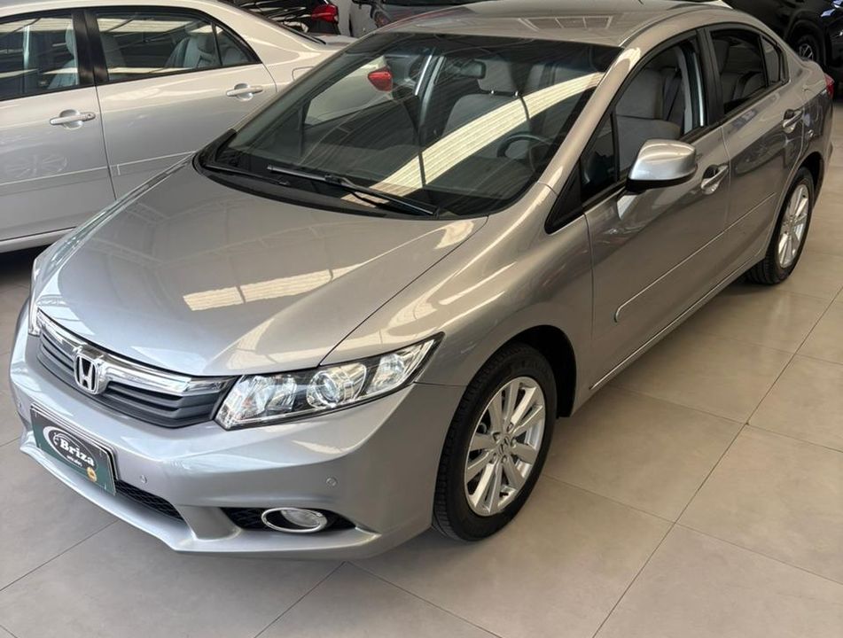 Honda Civic Sedan LXS 1.8/1.8 Flex 16V Mec. 4p