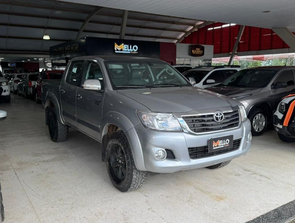 Toyota Hilux CD SRV 4x4 2.7 Flex 16V Aut.
