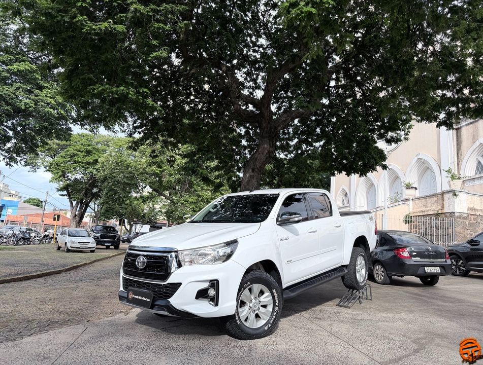 Toyota Hilux CD SRV 4x4 2.8 TDI Diesel Aut.