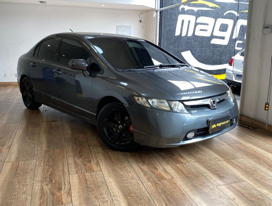 Honda Civic Sedan LXS 1.8/1.8 Flex 16V Aut. 4p