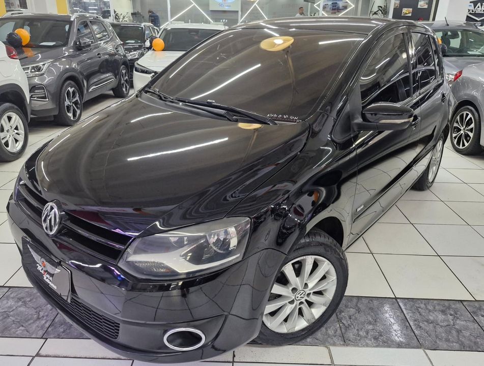 VolksWagen Fox 1.6 Mi Total Flex 8V 5p