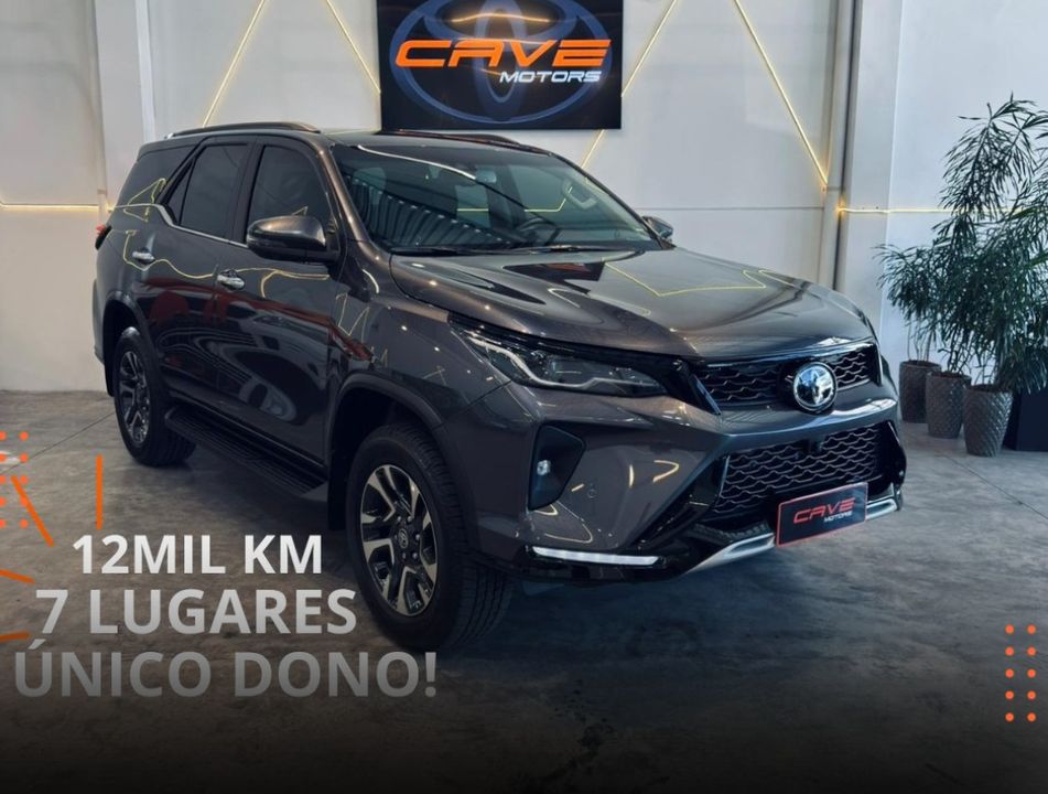 Toyota Hilux SW4 SRX Plat. 4x4 2.8 TB Die. Aut.