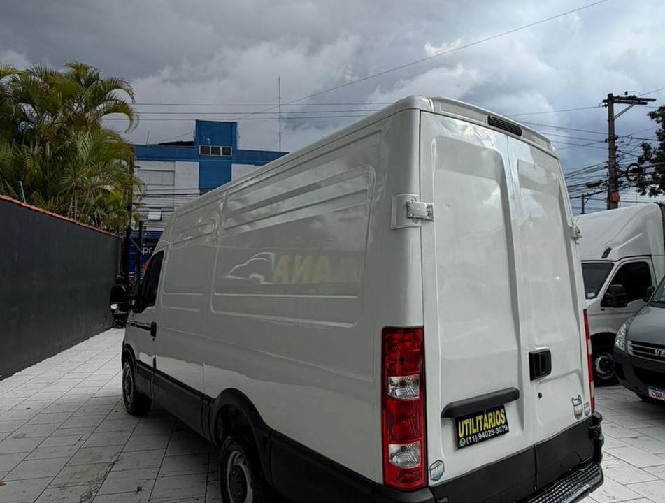 IVECO DAILY GRAN FURGONE 35S14 4p (diesel)