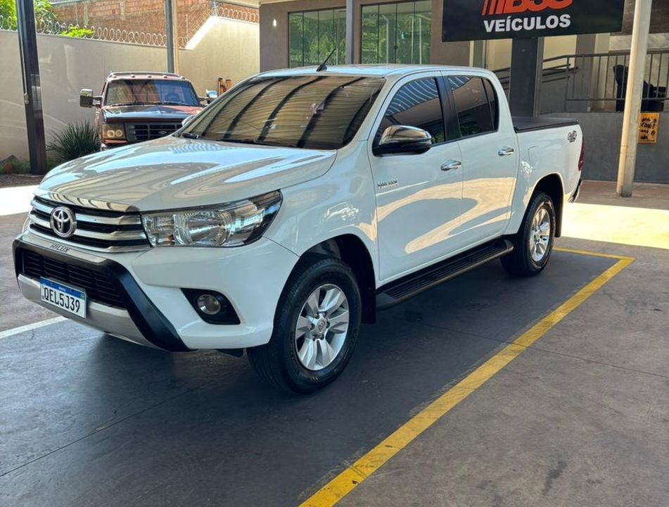 Toyota Hilux CD SRV 4x4 2.8 TDI Diesel Aut.