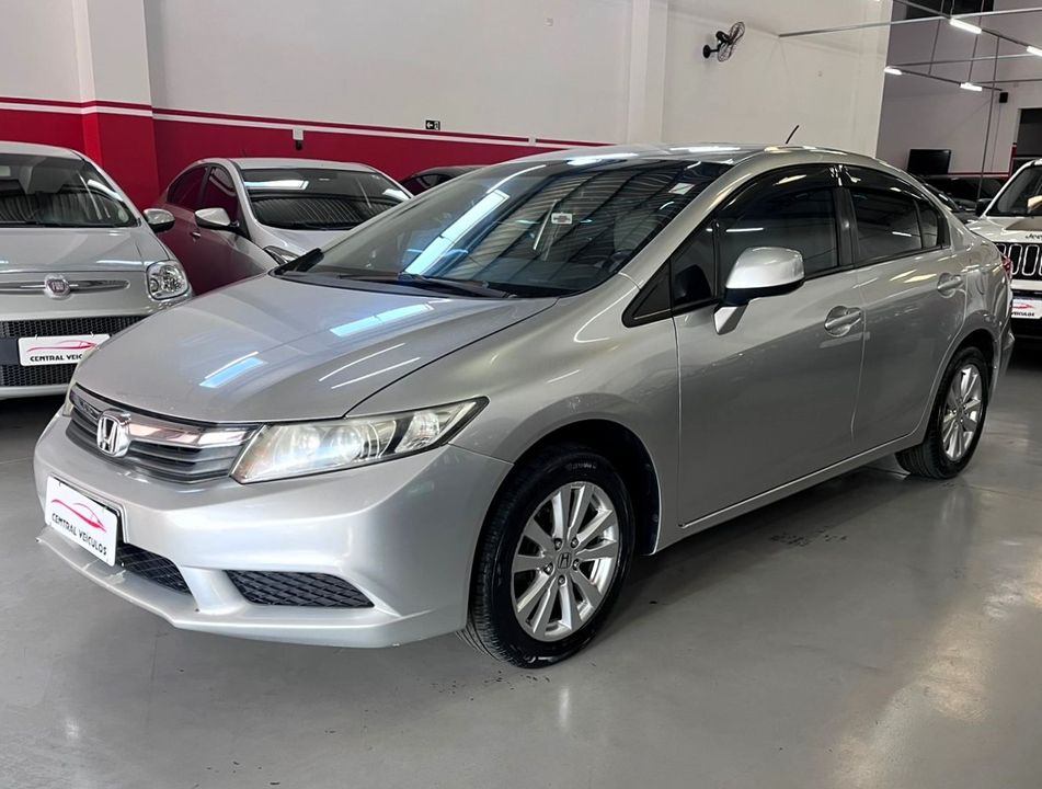 Honda Civic Sedan LXS 1.8/1.8 Flex 16V Aut. 4p
