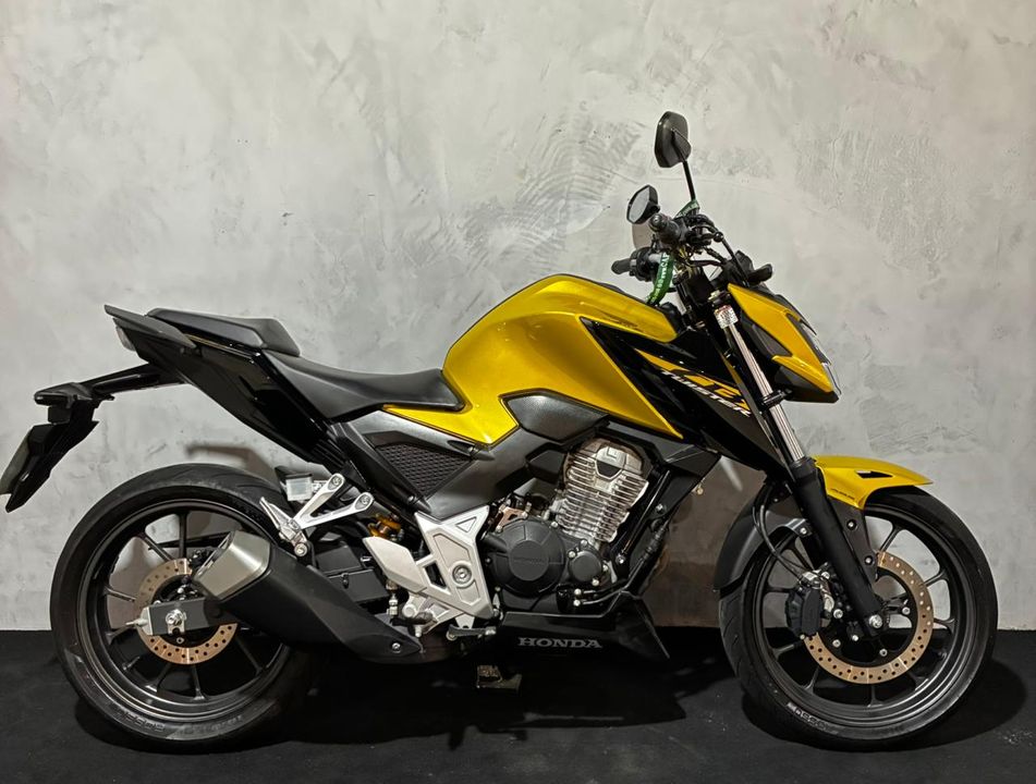 HONDA CB 300F Twister Flex