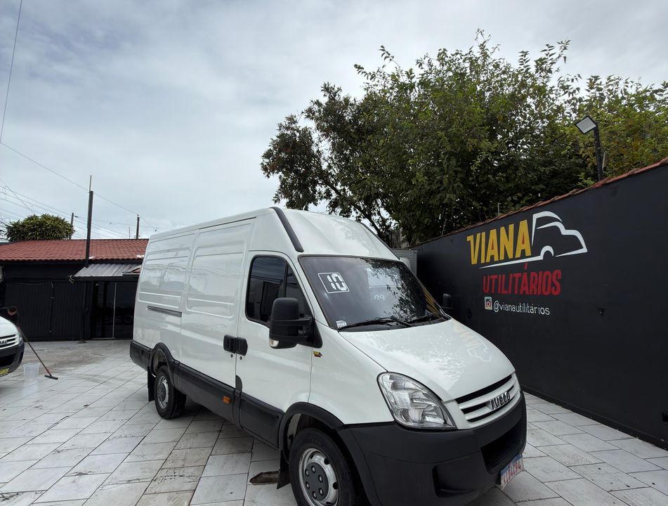 IVECO DAILY GRAN FURGONE 35S14 4p (diesel)