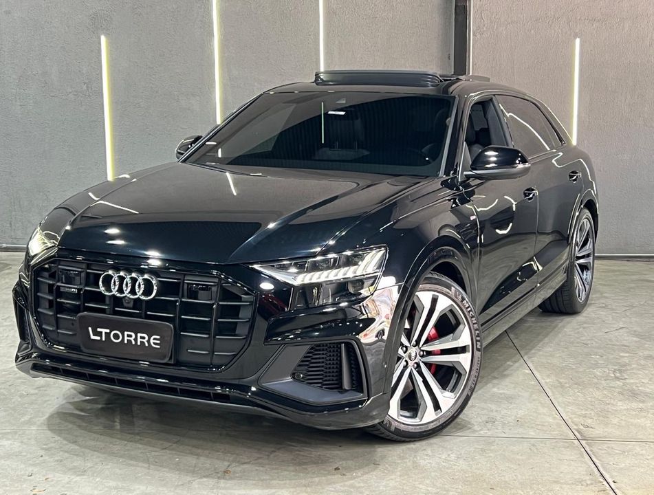 Audi Q8 Perf.Black 3.0 TFSI Quat. S-tr/(Híb.)