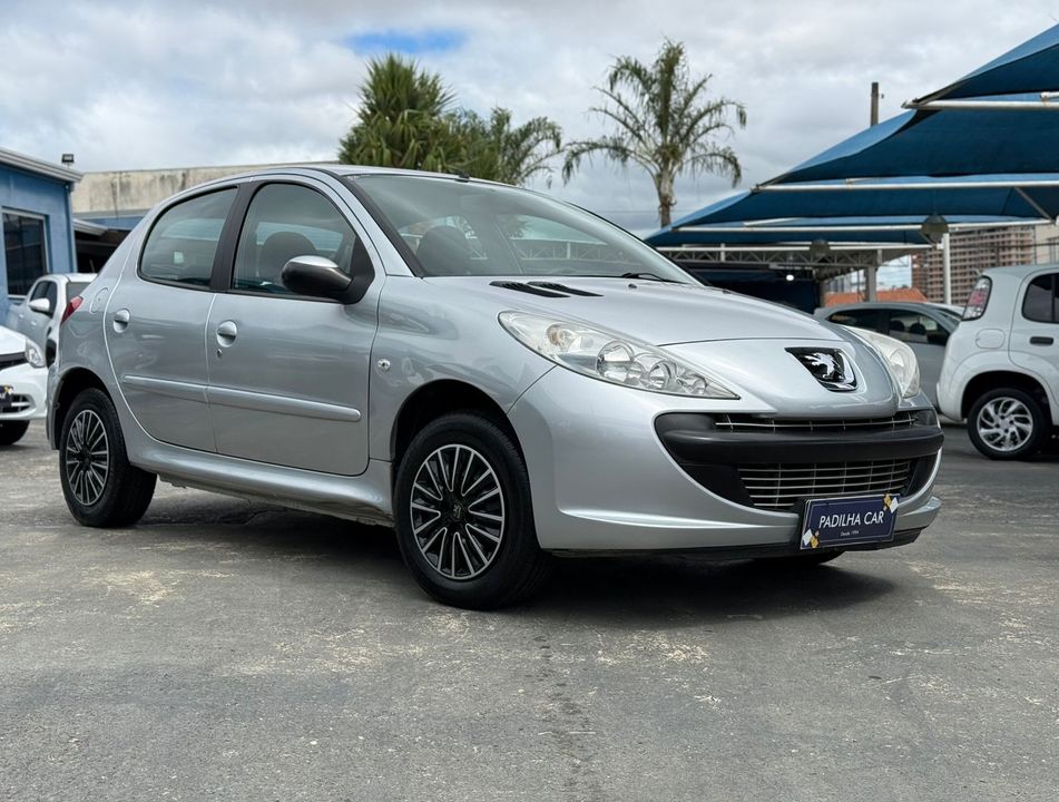 Peugeot 207 XR 1.4 Flex 8V 5p