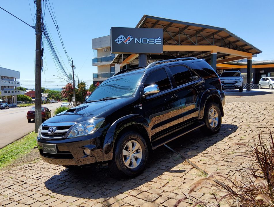 Toyota Hilux SW4 4x4 3.0 8V TB Diesel