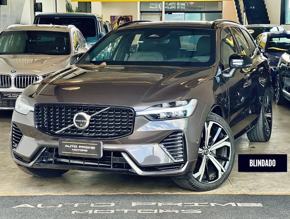 VOLVO 2.0 T8 RECHARGE ULTIMATE DARK AWD GEARTRONIC