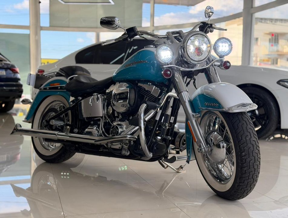 Harley SOFTAIL DELUXE  FLSTN