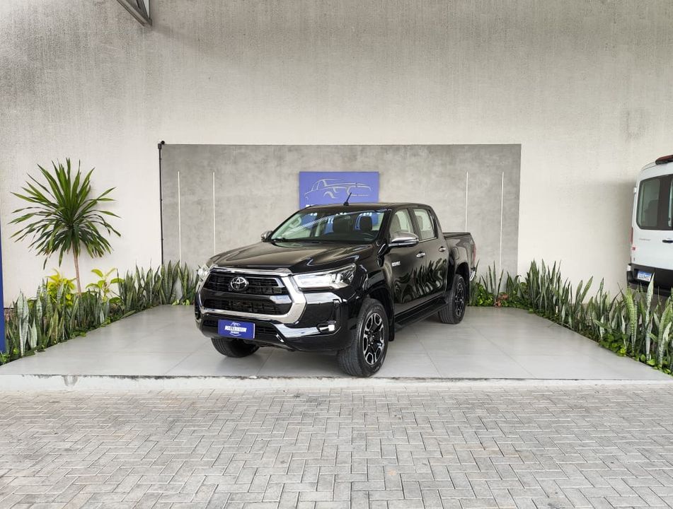 Toyota Hilux CD SRX 4x4 2.8 TDI 16V Diesel Aut.