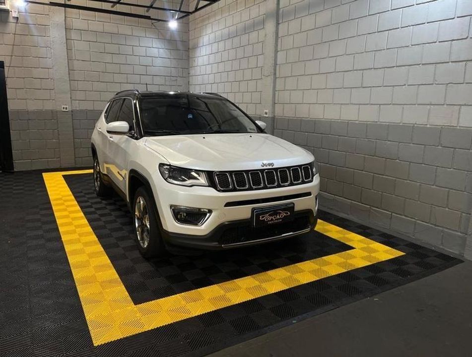 Jeep LIMITED 2.0 4x2