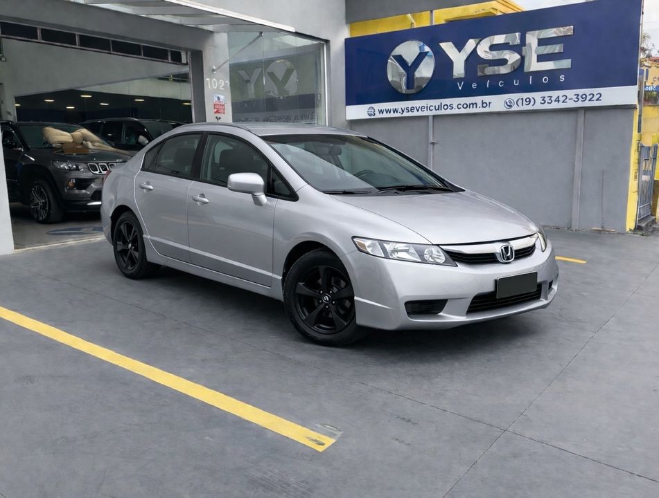 Honda Civic Sedan LXS 1.8/1.8 Flex 16V Aut. 4p