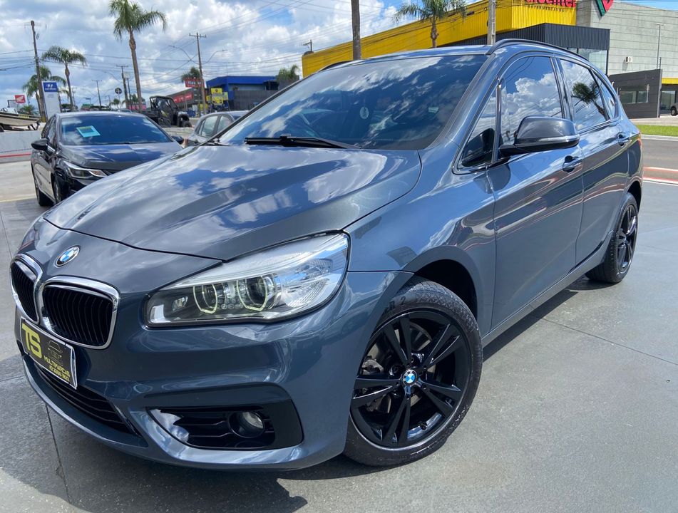 BMW 220i Tourer Active Flex 2.0 TB Aut.