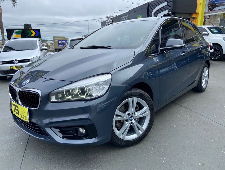 BMW 220i Tourer Active Flex 2.0 TB Aut.