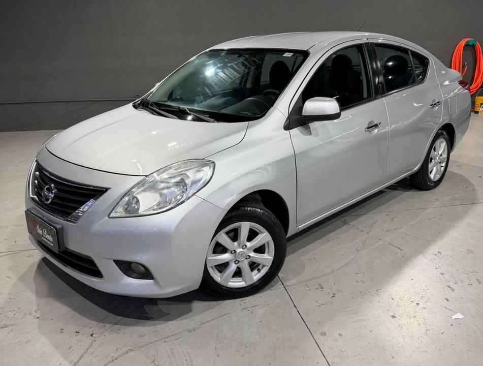 Nissan VERSA SL 1.6 16V Flex Fuel 4p Mec.