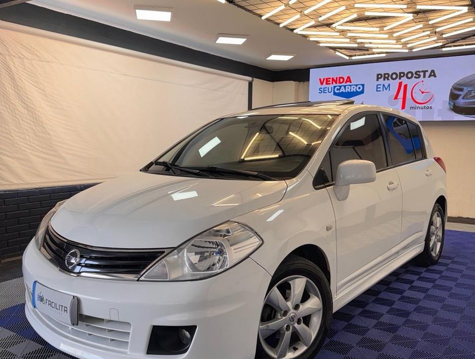 Nissan TIIDA SL 1.8/1.8 Flex 16V Aut.