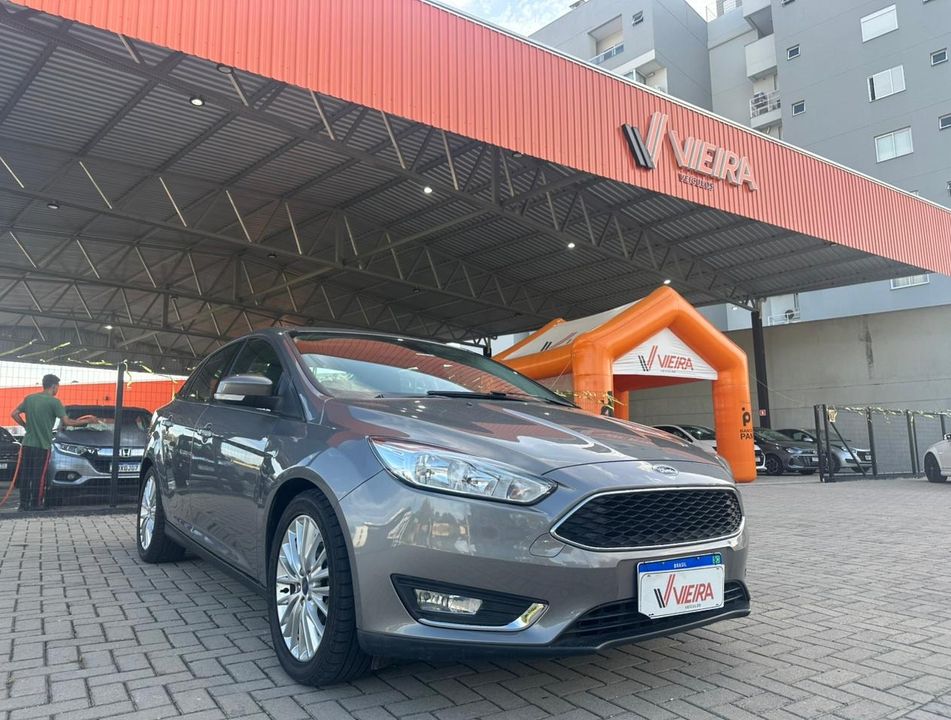 Ford Focus 2.0 16V/SE/SE Plus Flex 5p Aut.