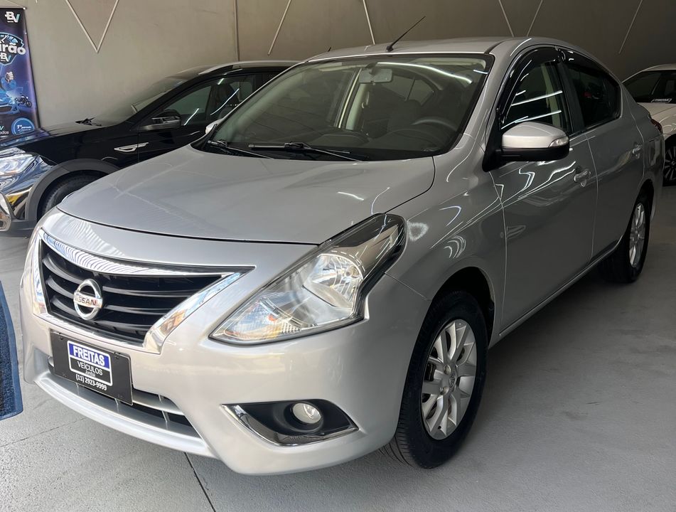 Nissan VERSA SV 1.6 16V FlexStart 4p Mec.