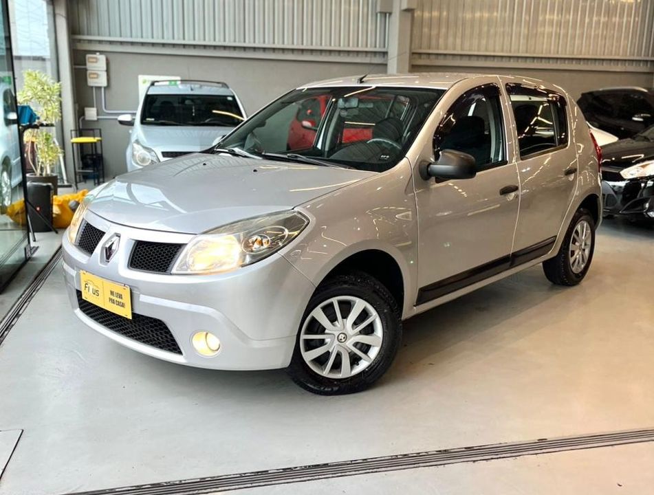 Renault SANDERO Authentique Hi-Flex 1.0 16V 5p