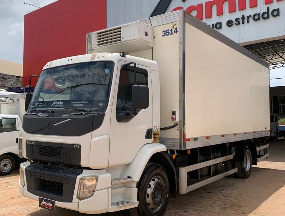 VOLVO VM 220 4x2 2p (diesel) (E5)