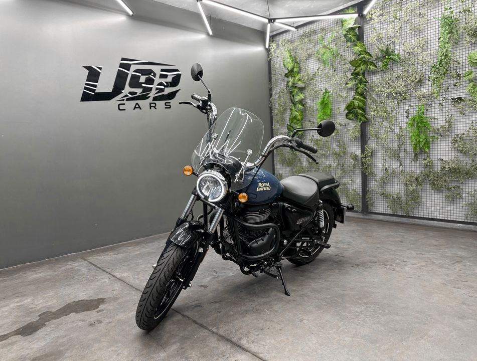 Royal Enfield Meteor 350 Fireball 