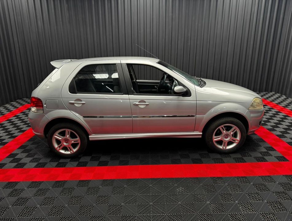 Fiat Palio ELX 1.4 Fire/30 Anos F. Flex 8V 4p