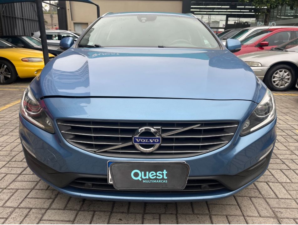 Volvo V60 T-4 MOMENTUM 2.0 190cv 5p
