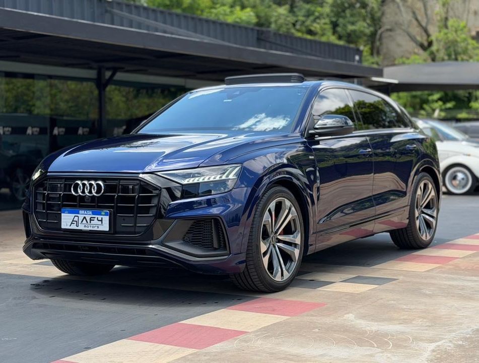 Audi Q8 Perfo. 3.0 TFSI Quattro S-tron/(Híb.)