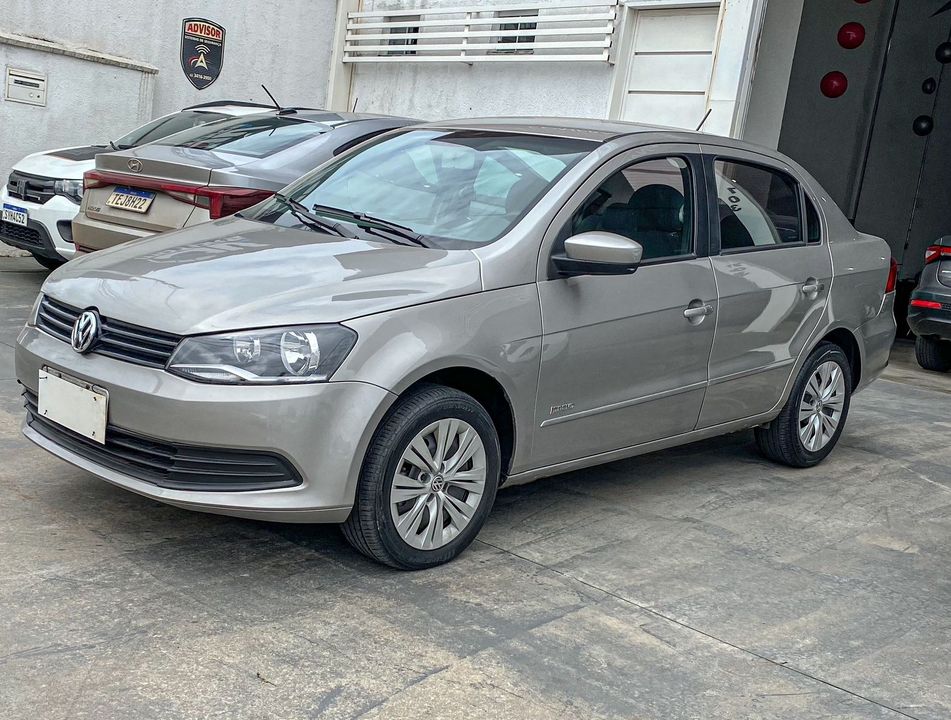 VolksWagen VOYAGE TREND 1.6 Mi Total Flex 8V 4p