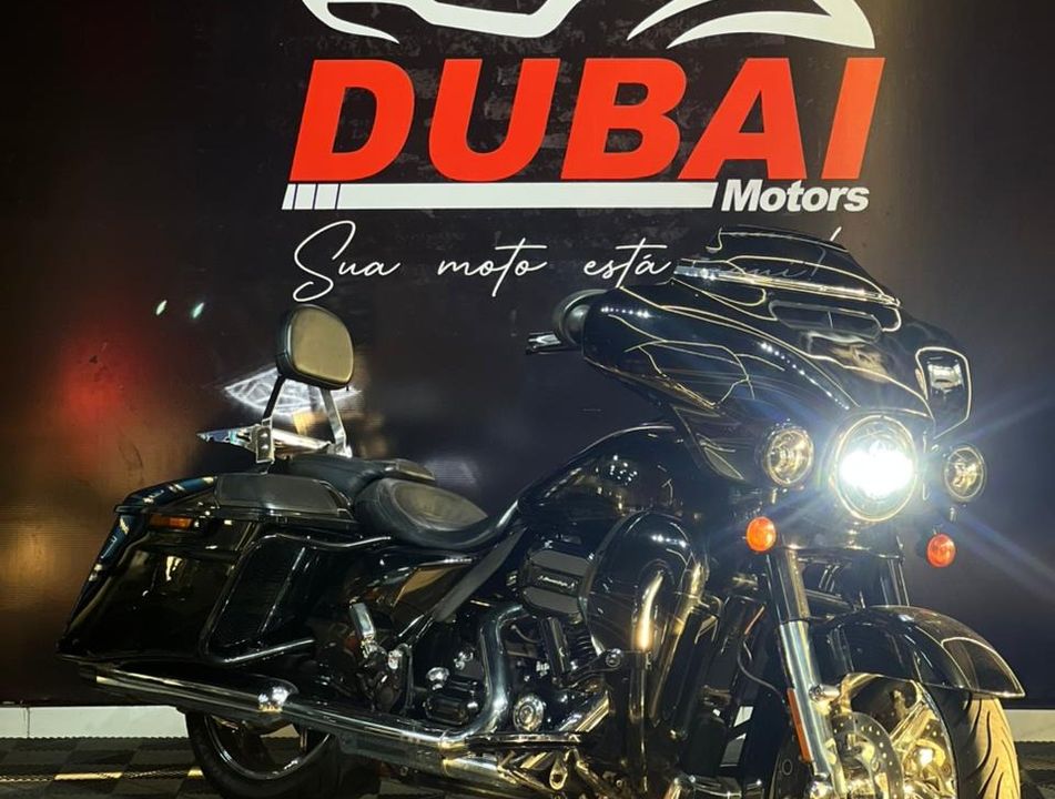 Harley STREET GLIDE SPECIAL FLHXS