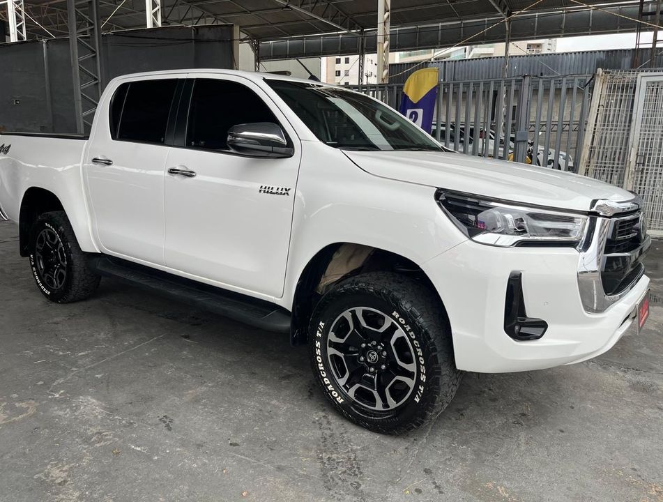 Toyota Hilux CD SRX 4x4 2.8 TDI 16V Diesel Aut.