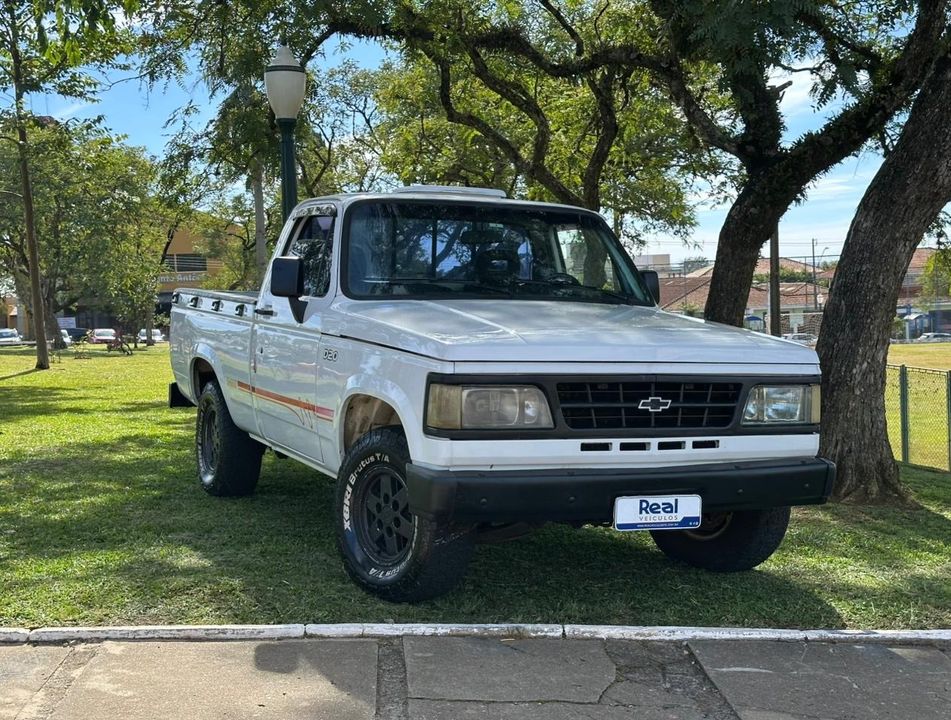 Chevrolet D-20 4.0 Champ/Conquest/El Caminho Dies.